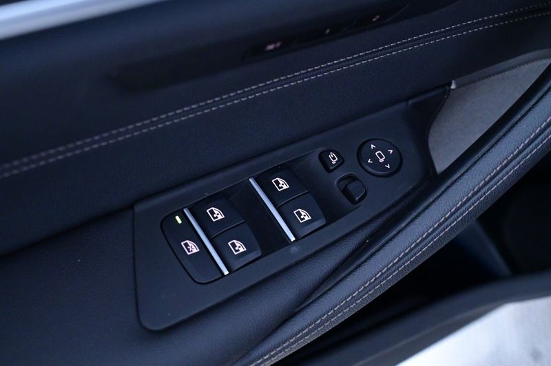BMW 530 bild 12