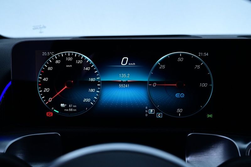 Mercedes EQB350 bild 11