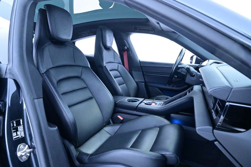 Porsche Taycan bild 15