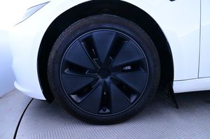 Tesla Model 3 bild 27