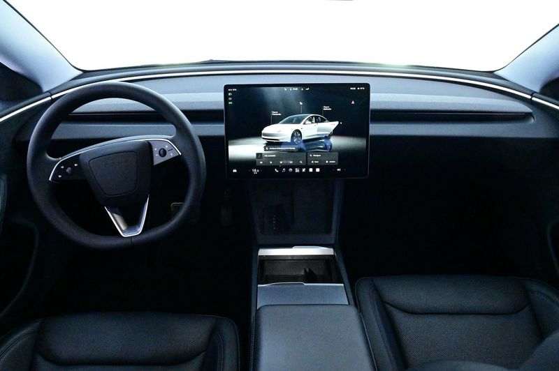 Tesla Model 3 bild 6