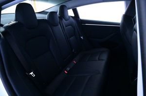 Tesla Model 3 bild 25