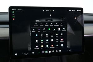 Tesla Model Y bild 22