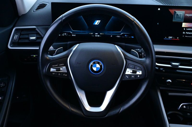 BMW 330 bild 7