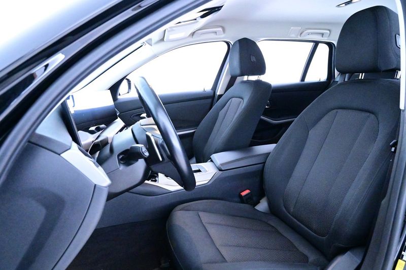 BMW 330 bild 9