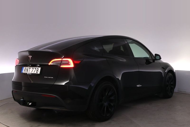 Tesla Model Y bild 5