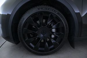 Tesla Model Y bild 27
