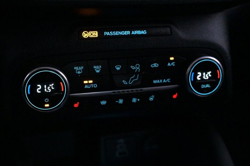 Ford Kuga bild 19