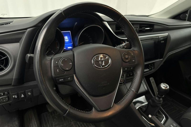 Toyota Auris bild 14