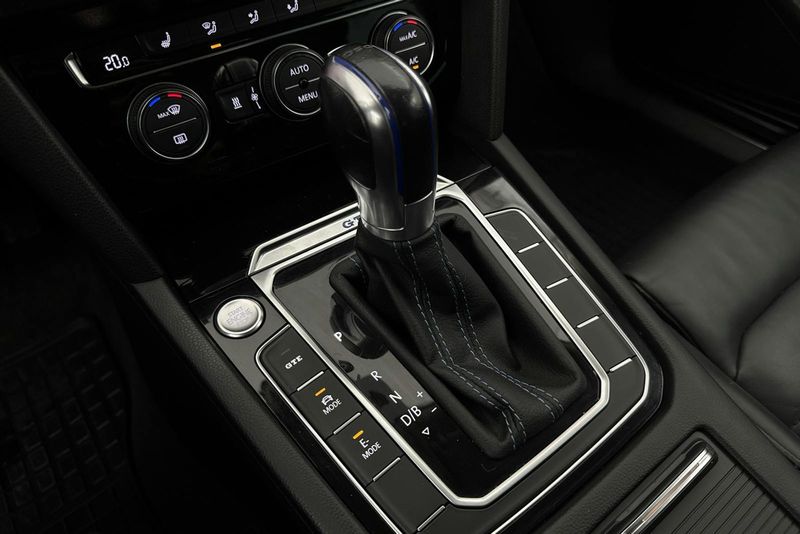 Volkswagen Passat bild 13