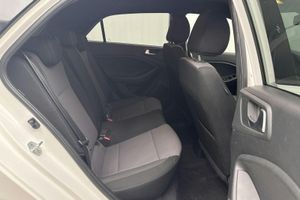 Hyundai i20 bild 8