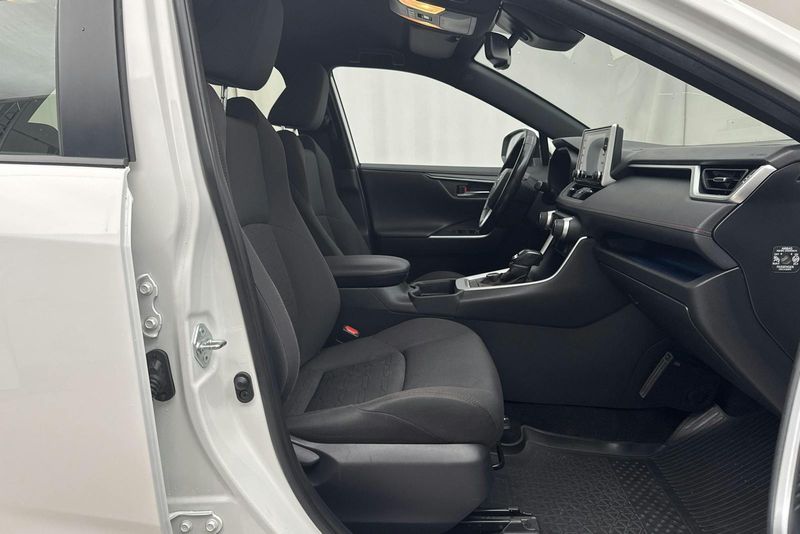 Toyota RAV4 bild 7
