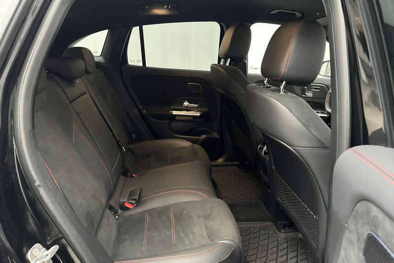 Mercedes EQA300 bild 8