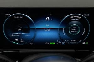 Mercedes EQA300 bild 10