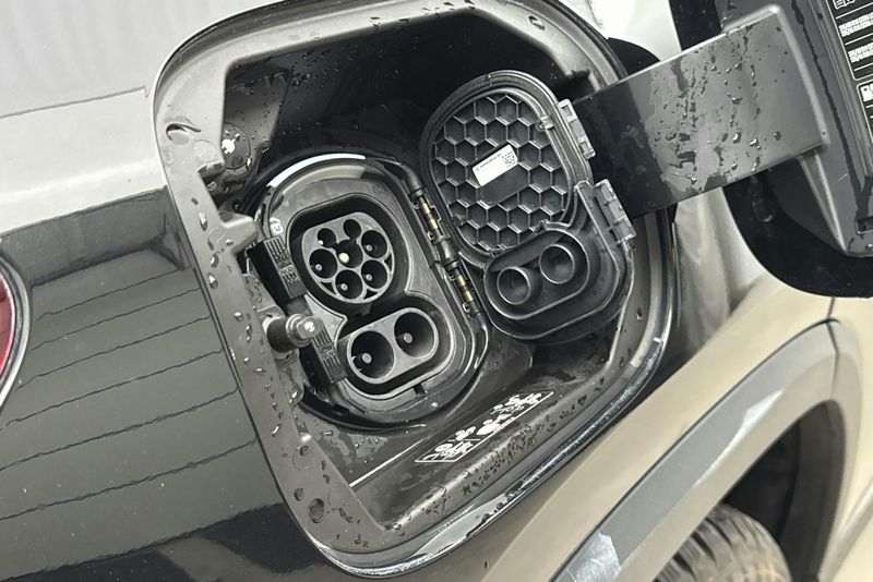 Mercedes EQA300 bild 19