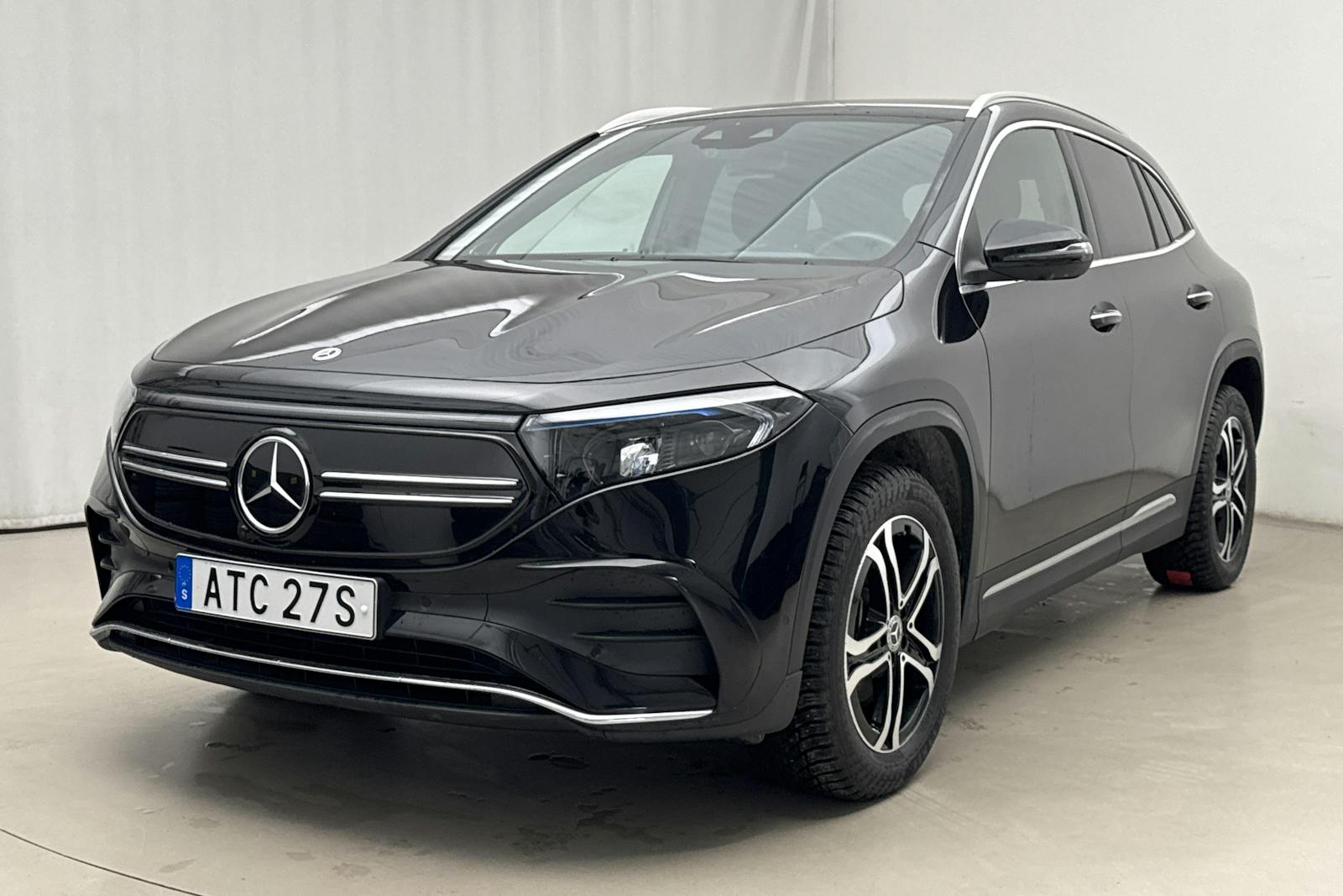 Mercedes EQA300
