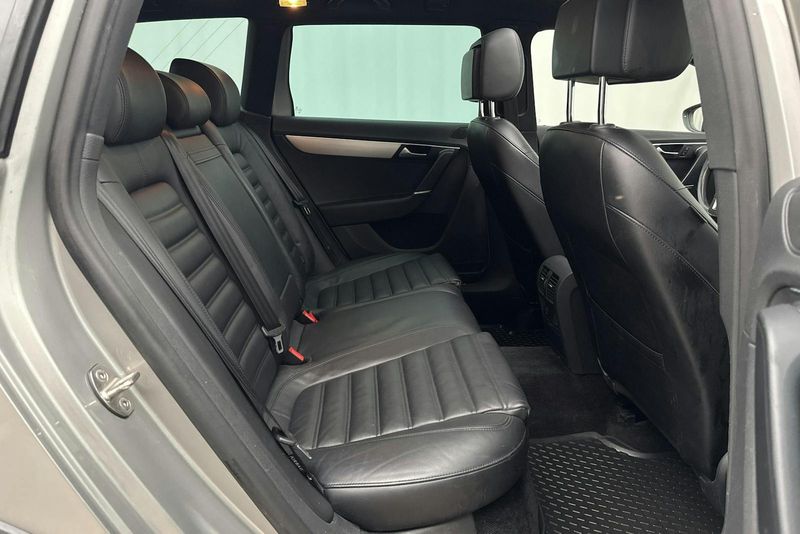 Volkswagen Passat bild 8