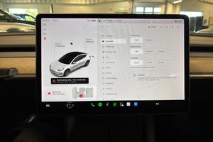 Tesla Model 3 bild 21