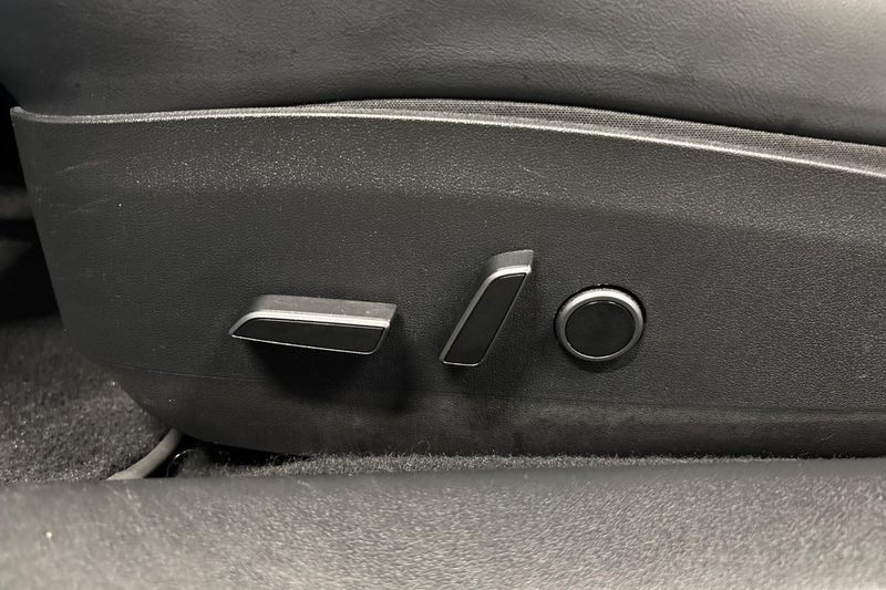Tesla Model 3 bild 23