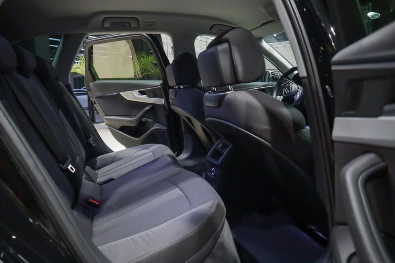 Audi A4 bild 15