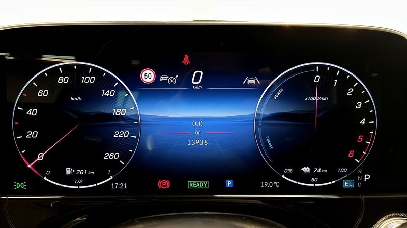 Mercedes E300 bild 22