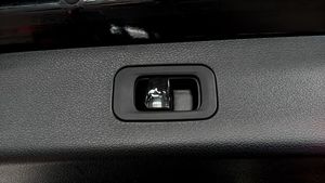 Mercedes E300 bild 13