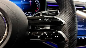 Mercedes E300 bild 19