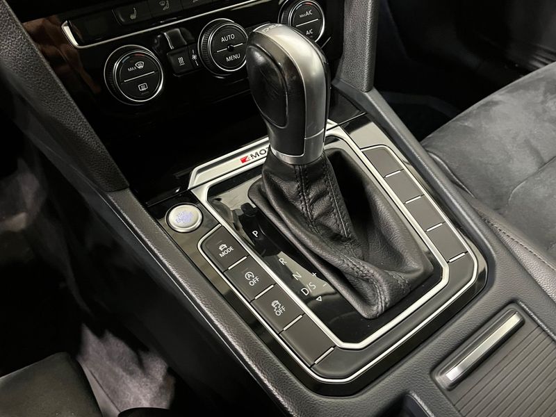 Volkswagen Passat bild 18
