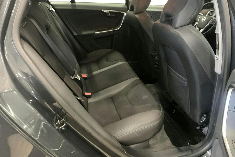 Volvo V60 bild 8