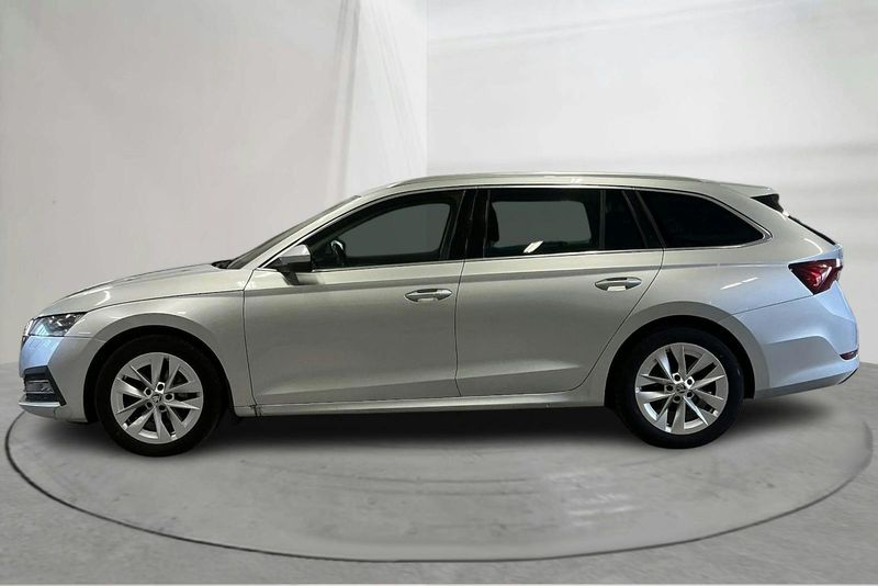 Skoda Octavia bild 2