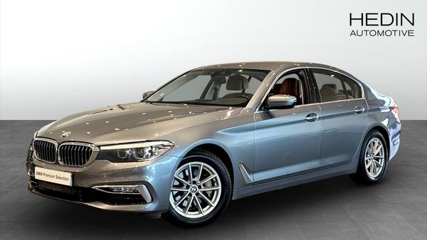 BMW 530 i xDrive Sedan Luxury line, rattvärme,drag,sätesvärme f - 2018