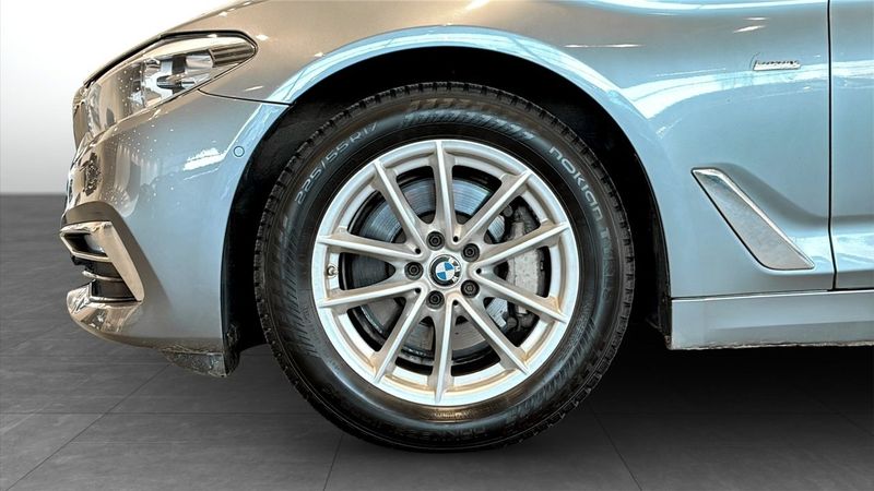 BMW 530 bild 9