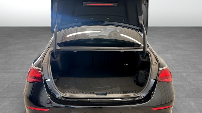 Mercedes E300 bild 14