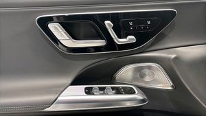 Mercedes E300 bild 12