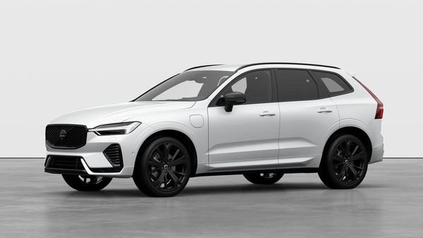 Volvo XC60 T6 Plus Black Nordic Edition, Bil i lager för snabb - 2027