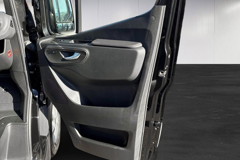 Mercedes Sprinter bild 13