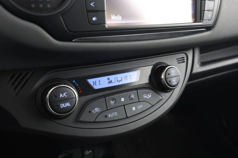 Toyota Yaris bild 25