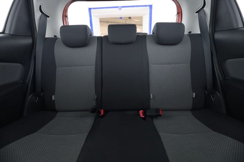 Toyota Yaris bild 16