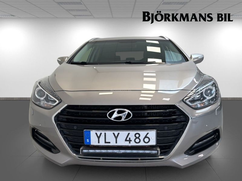 Hyundai i40 bild 2