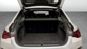 BMW i4 bild 9