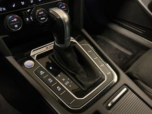 Volkswagen Passat bild 17