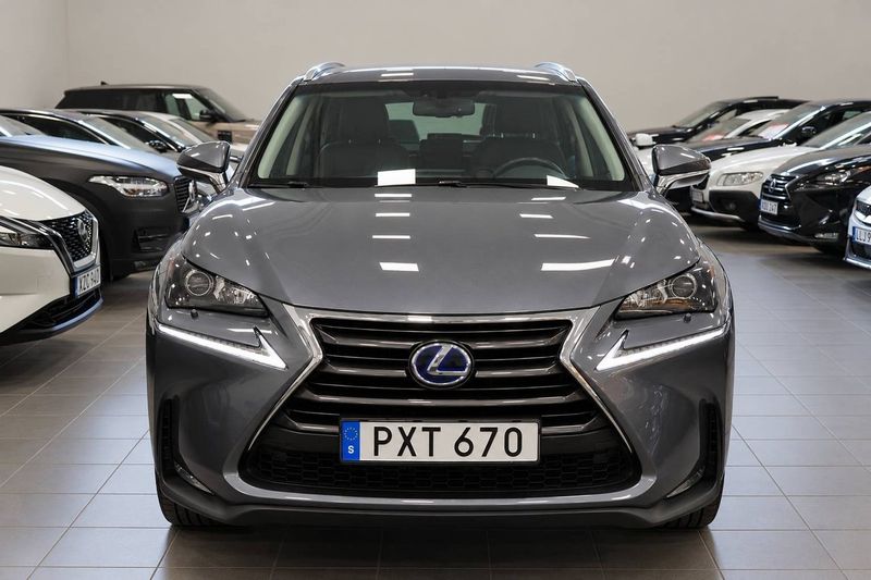 Lexus NX bild 3