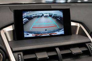 Lexus NX bild 16
