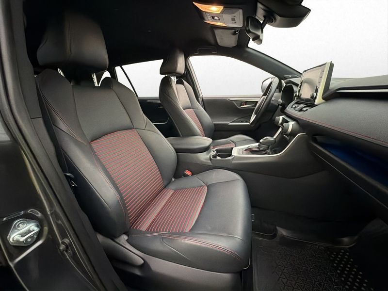 Toyota RAV4 bild 12