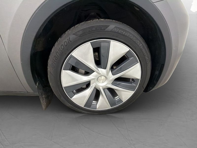 Tesla Model Y bild 36