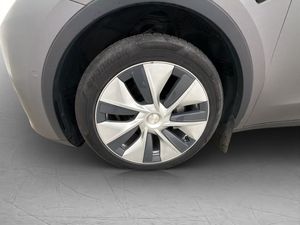Tesla Model Y bild 33