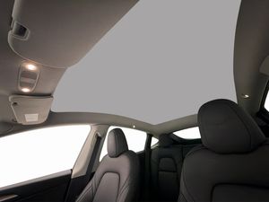 Tesla Model Y bild 19