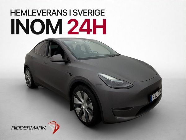 Tesla Model Y Long Range AWD 514hk Pano Kamera AP Drag MOMS - 2023