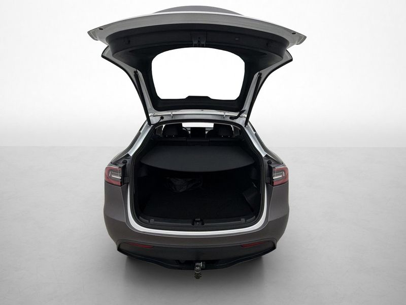 Tesla Model Y bild 30