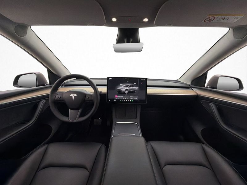 Tesla Model Y bild 14